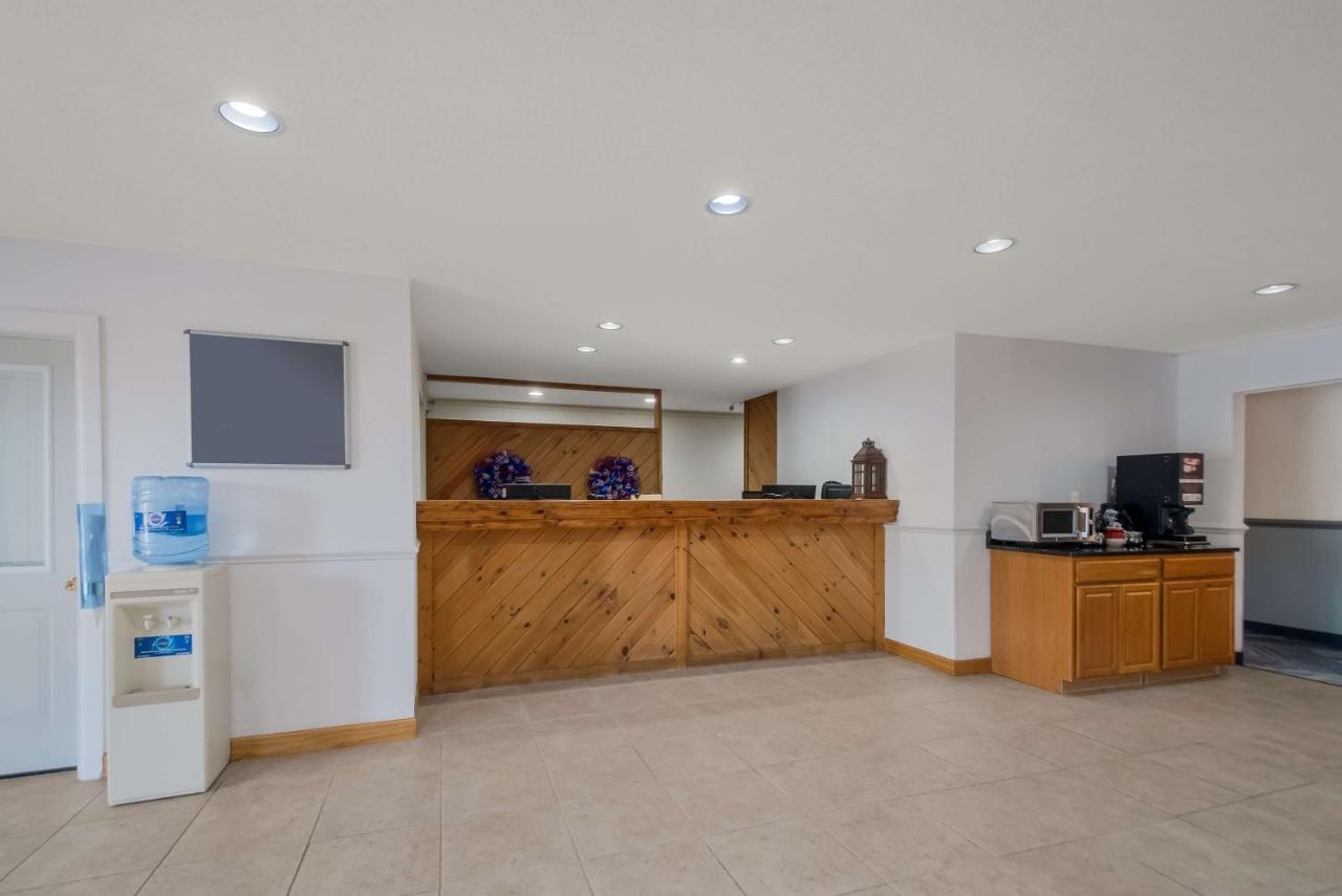 Surestay Plus Hotel By Best Western Berkeley Springs Buitenkant foto