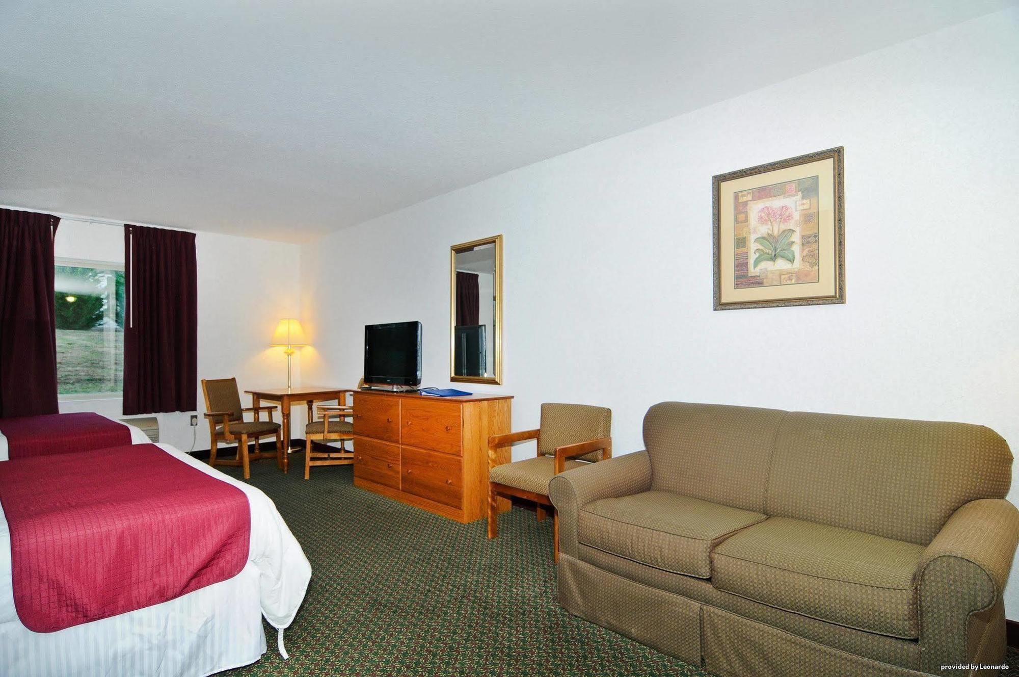 Surestay Plus Hotel By Best Western Berkeley Springs Kamer foto