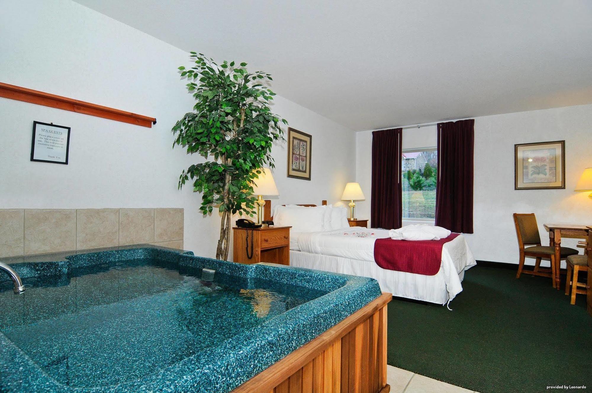 Surestay Plus Hotel By Best Western Berkeley Springs Kamer foto